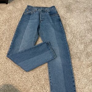 Never worn Levi jeans